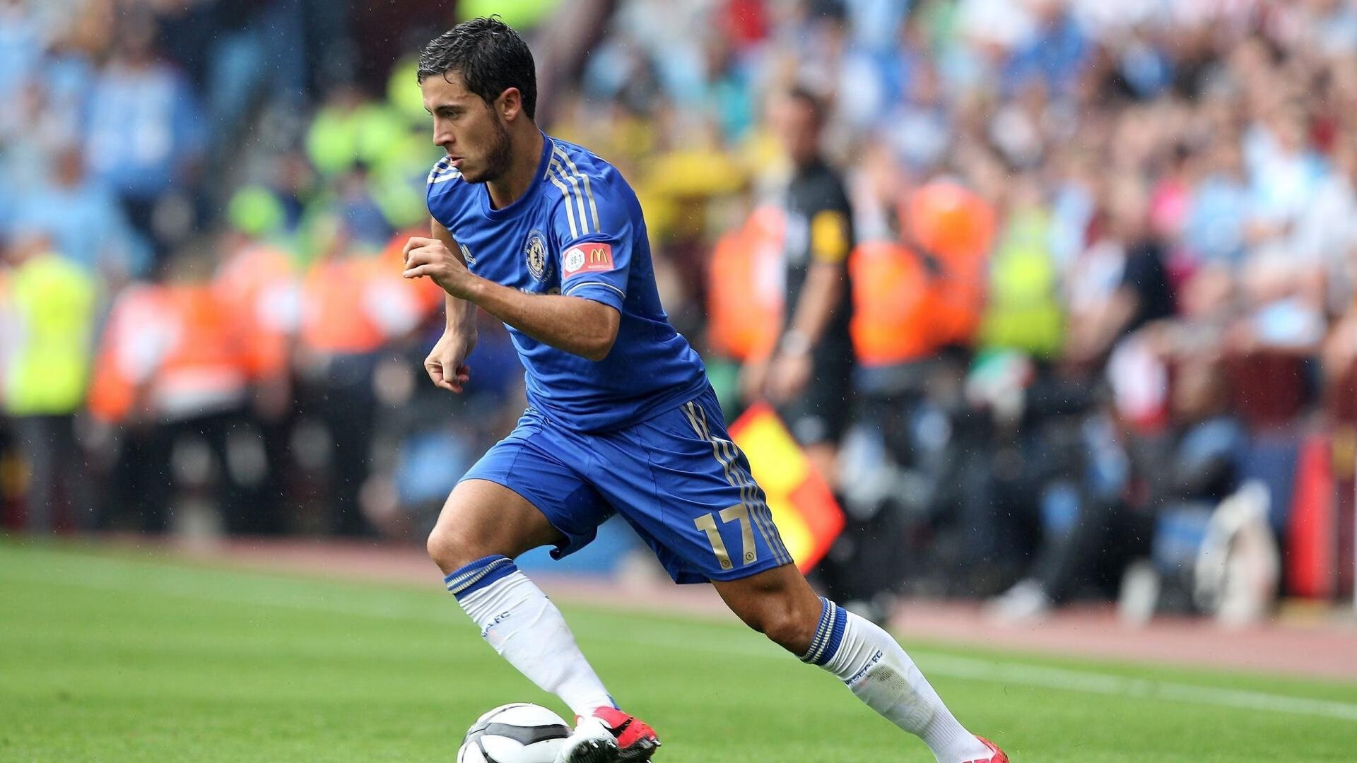 冰火交锋，韩国速滑轻取瑞典，梁靖崑刷新纪录诠释亚洲力量